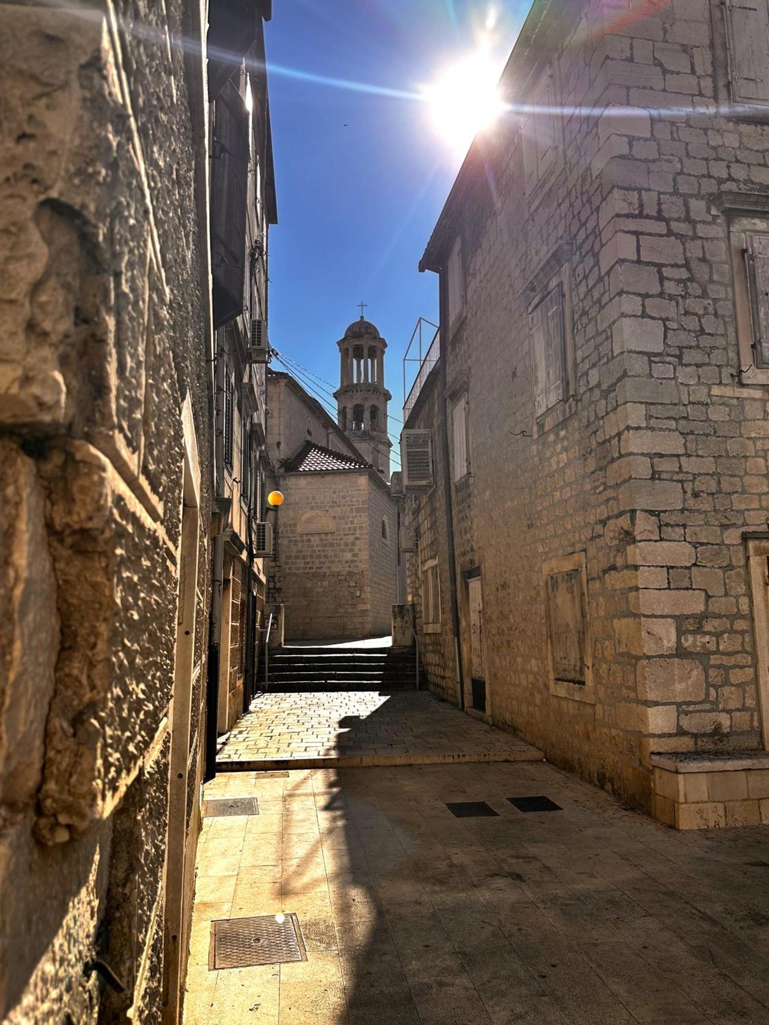 XIV Century Rooms Kastela Ngoại thất bức ảnh