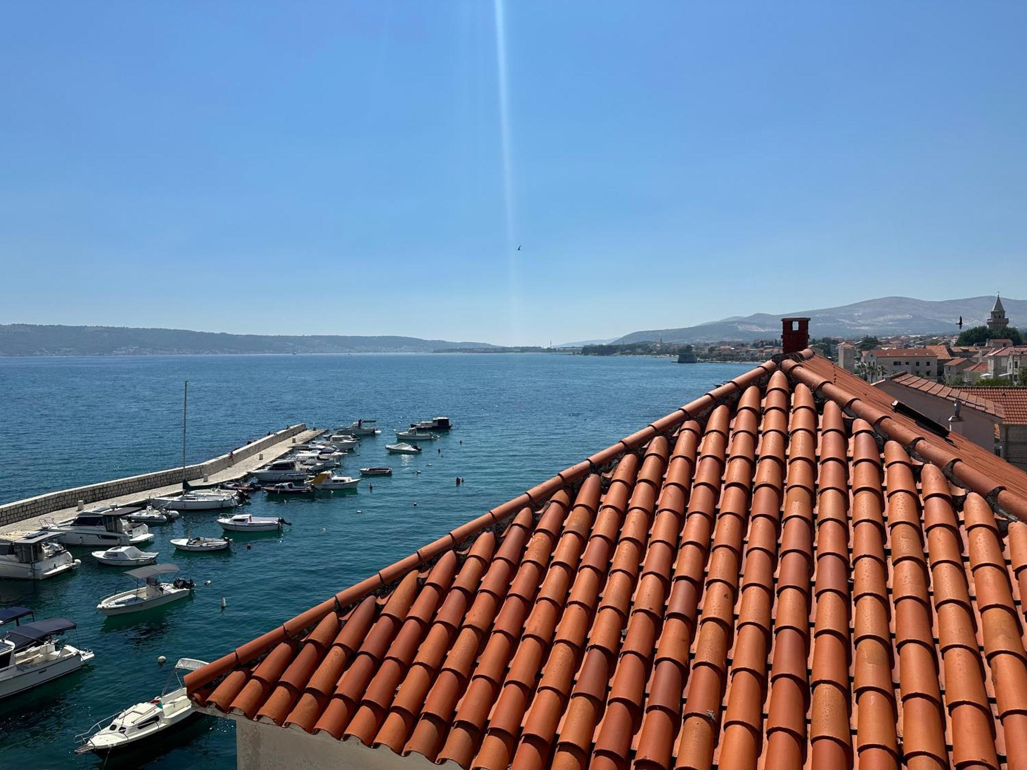 XIV Century Rooms Kastela Ngoại thất bức ảnh