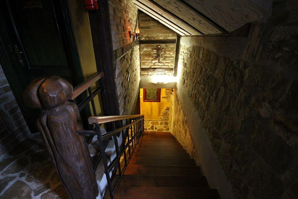 XIV Century Rooms Kastela Ngoại thất bức ảnh