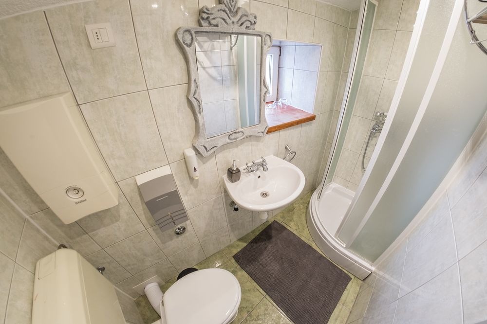 XIV Century Rooms Kastela Ngoại thất bức ảnh