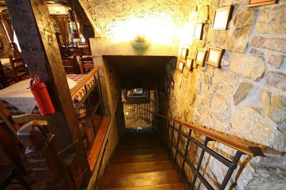 XIV Century Rooms Kastela Ngoại thất bức ảnh
